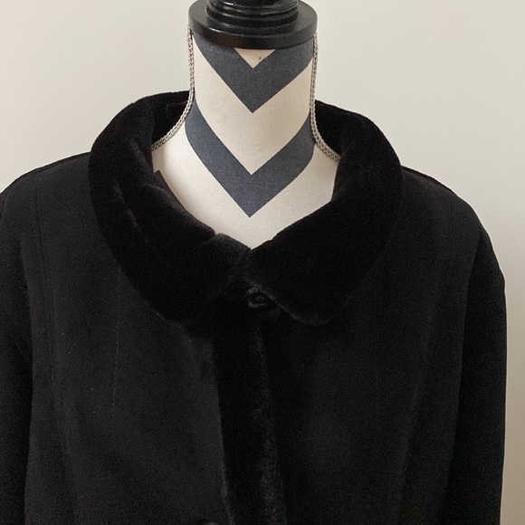 Gallery Black Winter Coat - Picture 5 of 9